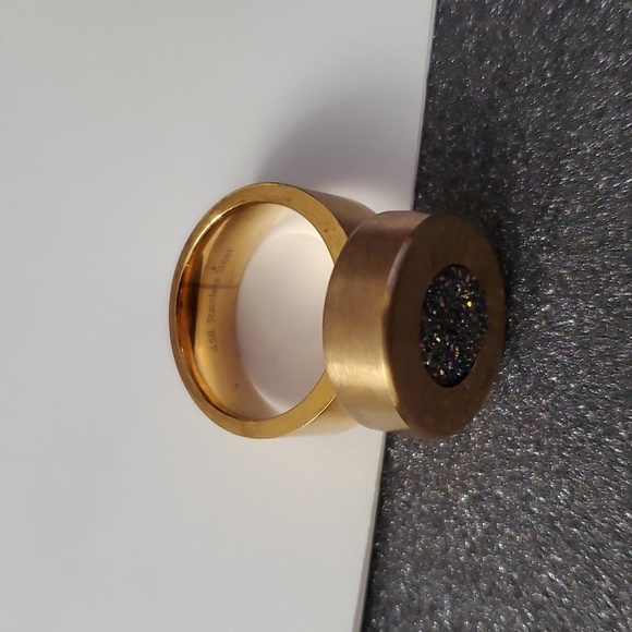 Rose Gold Ring - Picture 3 of 6